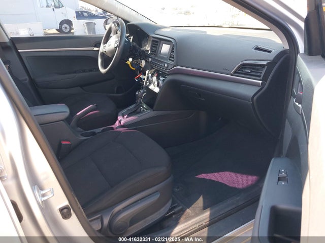 Hyundai ELANTRA SE 2019 5NPD74LF0KH483497 Image 5