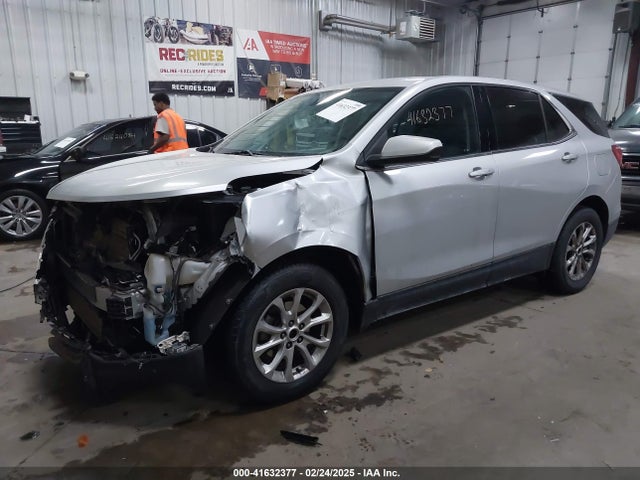 Chevrolet EQUINOX LT 2018 3GNAXSEV3JS614770 Image 2