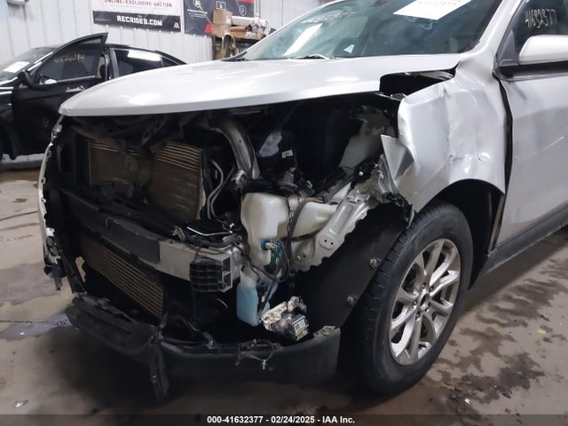 Chevrolet EQUINOX LT 2018 3GNAXSEV3JS614770 Image 6