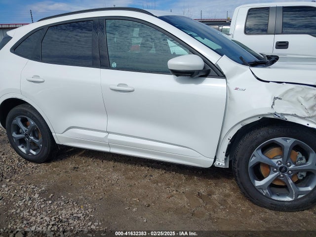 Ford Escape St-line Select 2023 1FMCU9NA0PUB13405 Image 14