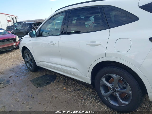 Ford Escape St-line Select 2023 1FMCU9NA0PUB13405 Image 15