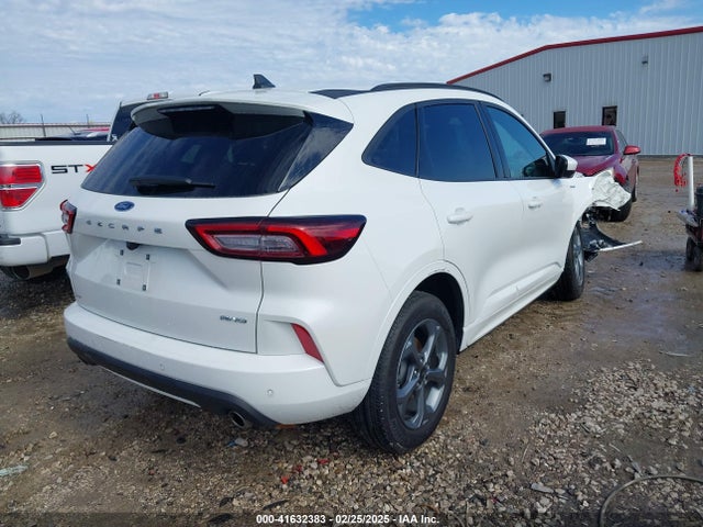 Ford Escape St-line Select 2023 1FMCU9NA0PUB13405 Image 4