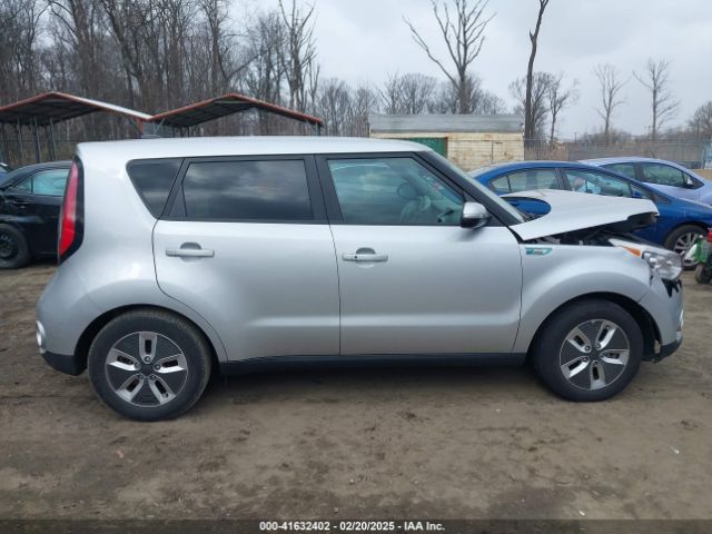 KNDJP3AE0H7025219 KIA SOUL EV
