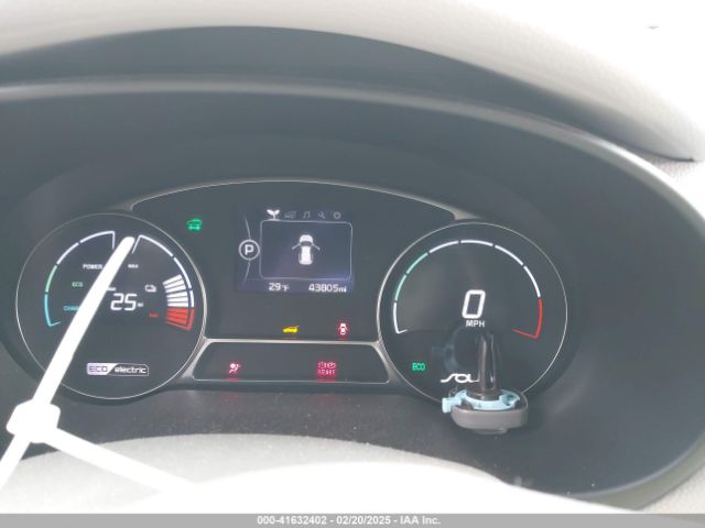 KNDJP3AE0H7025219 KIA SOUL EV