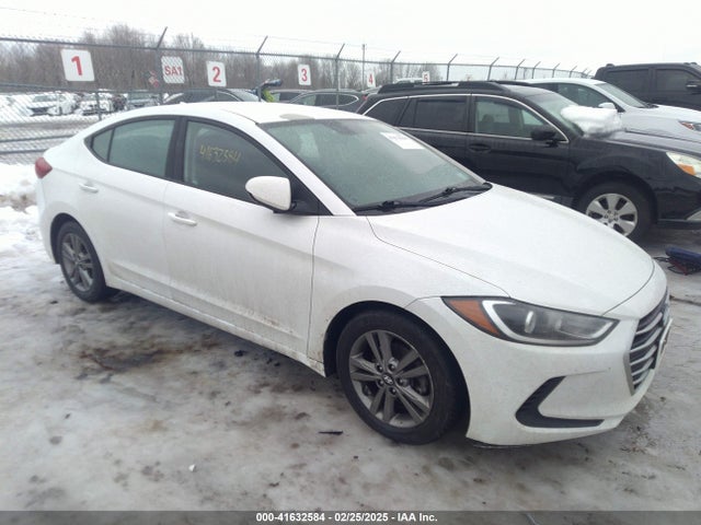 2018 5NPD84LF7JH241480 main image