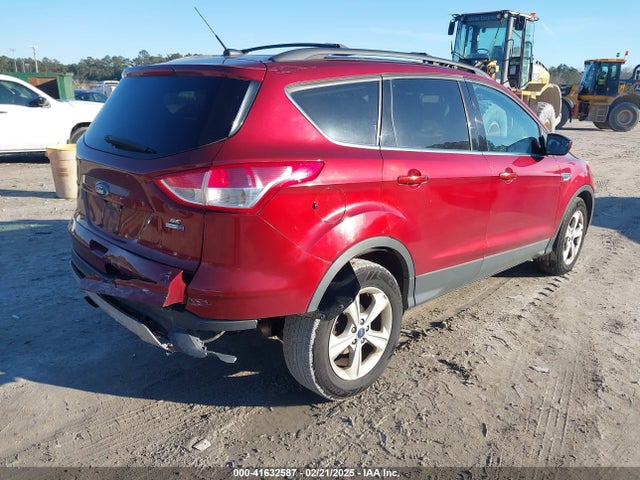 1FMCU9G96FUB72704 Ford ESCAPE SE