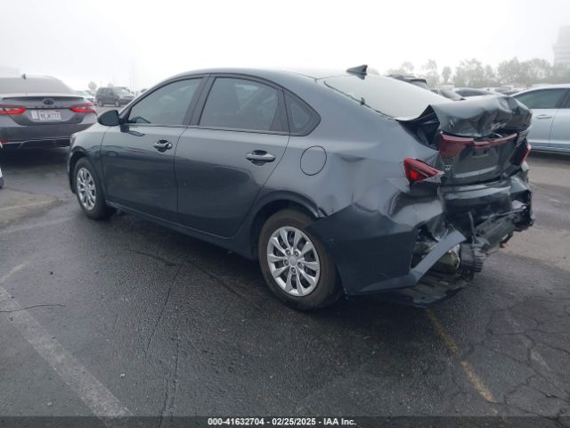 3KPF24AD9NE463704 KIA FORTE FE