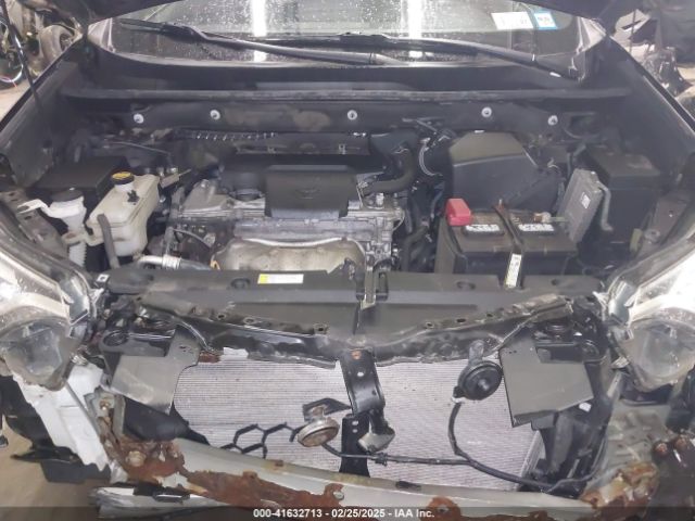 2T3JFREV8JW782234 Toyota RAV4 SE