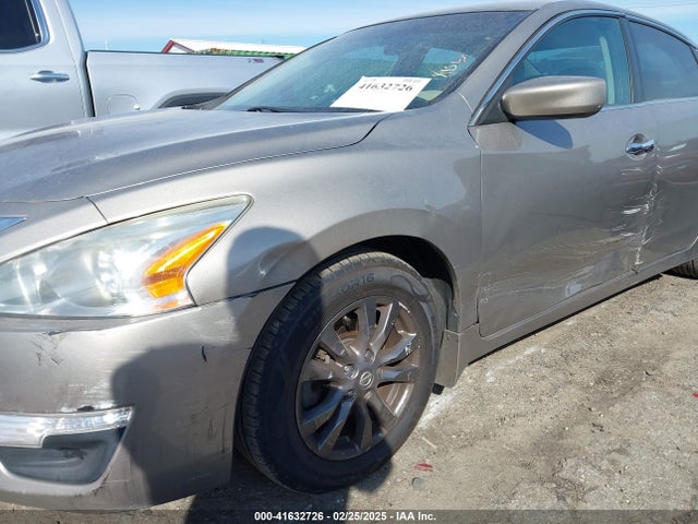 Nissan Altima 2.5 S 2015 1N4AL3AP5FC488383 Image 12