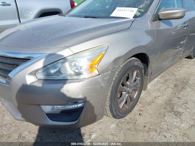 Nissan Altima 2.5 S 2015 1N4AL3AP5FC488383 Image 13