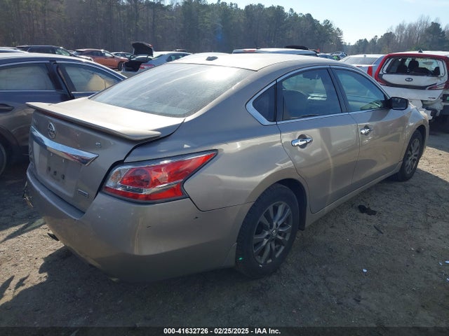 Nissan Altima 2.5 S 2015 1N4AL3AP5FC488383 Image 4