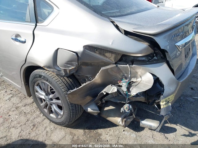 Nissan Altima 2.5 S 2015 1N4AL3AP5FC488383 Image 6