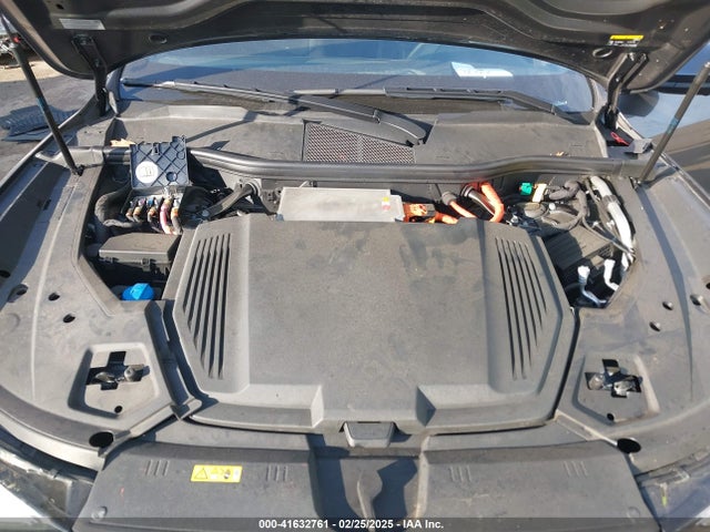2019 AUDI E-TRON WA1VAAGE1KB006854 Photo 9