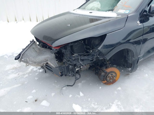 5XYPGDA32KG543132 KIA Sorento 2.4l Lx