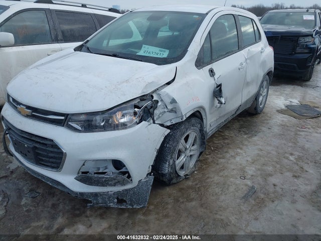 Chevrolet TRAX LS 2019 3GNCJKSB2KL370576 Image 6