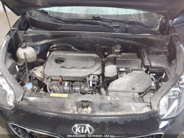 KNDPNCAC8H7135045 KIA Sportage Ex