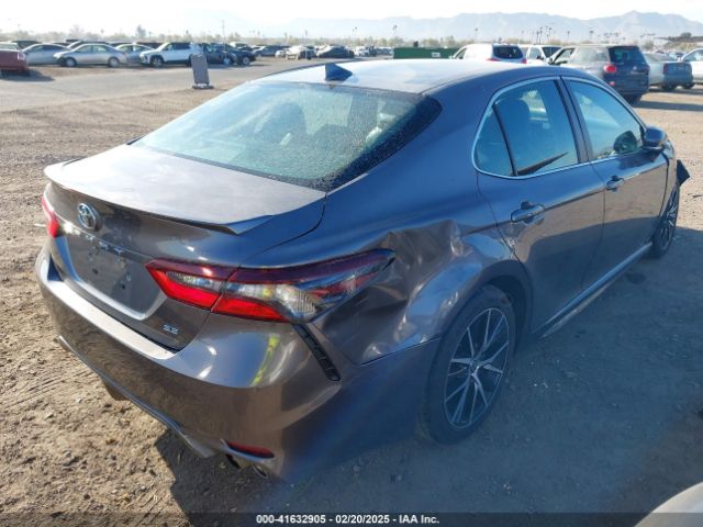 4T1G11AK2NU662823 Toyota CAMRY SE