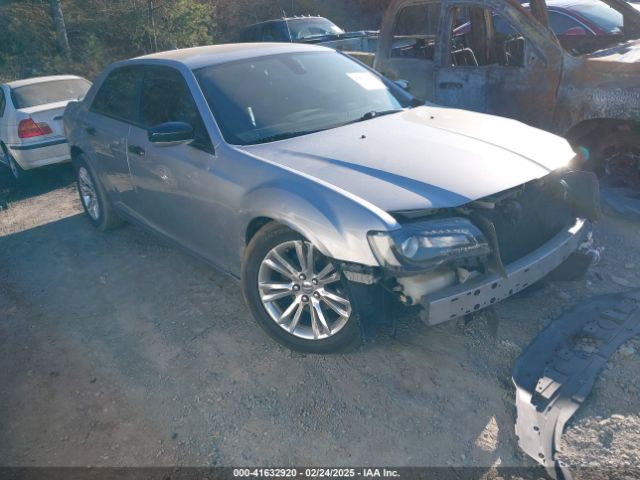 2018 CHRYSLER 300 2C3CCABGXJH214595 Photo 0