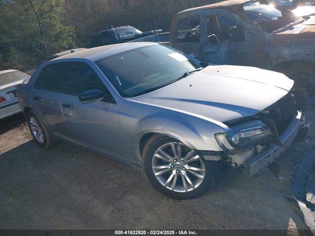 2C3CCABGXJH214595 Chrysler 300 300s
