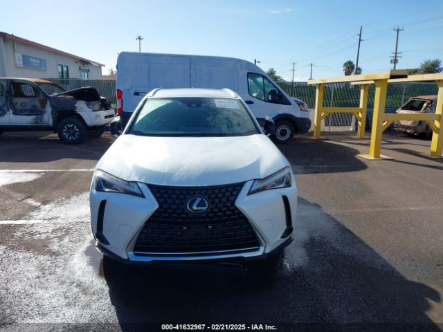 JTHX3JBH0N2055167 Lexus UX 200