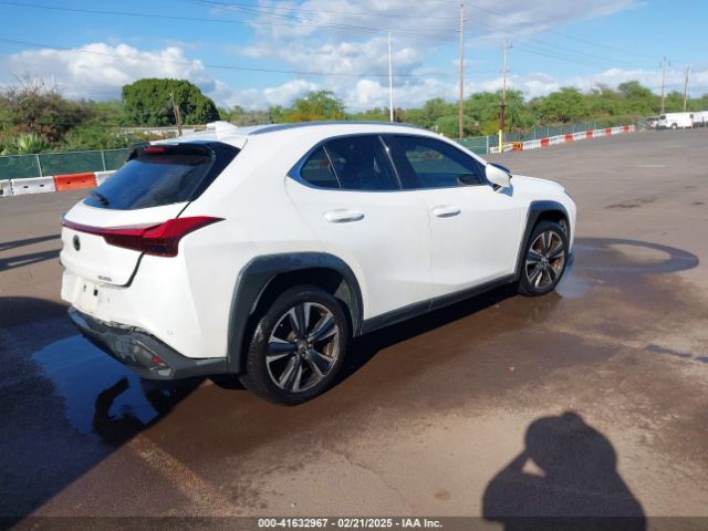 JTHX3JBH0N2055167 Lexus UX 200