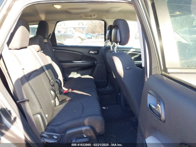 3C4PDCAB5JT533082 Dodge JOURNEY SE