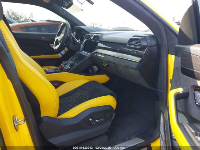 2022 LAMBORGHINI URUS ZPBUA1ZL7NLA19290 Photo 4