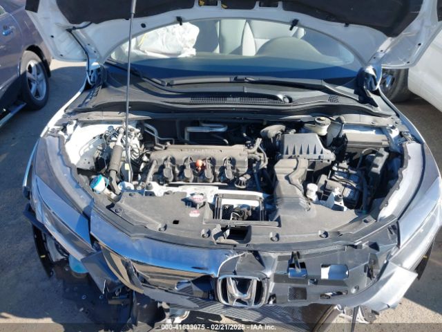 3CZRU6H31NM768923 Honda Hr-v Awd Lx