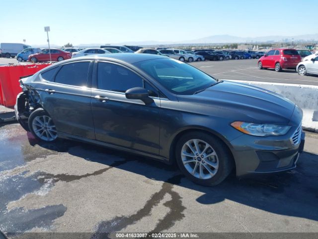 3FA6P0HD5KR176497 Ford FUSION SE