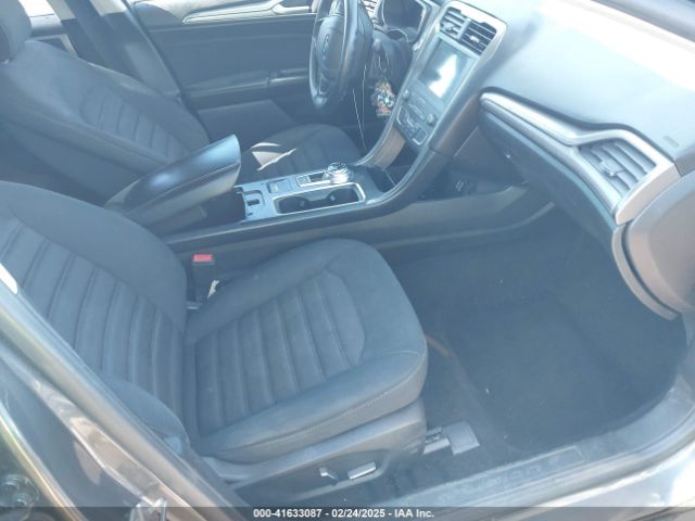 3FA6P0HD5KR176497 Ford FUSION SE