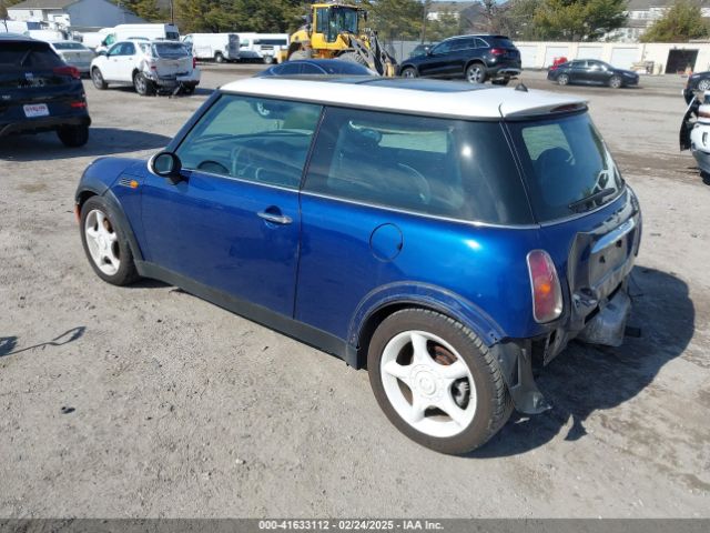2002 MINI COOPER WMWRC33482TC36492 Photo 2