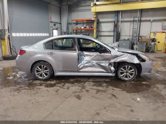 4S3BMCC65E3014061 Subaru Legacy 2.5i Premium