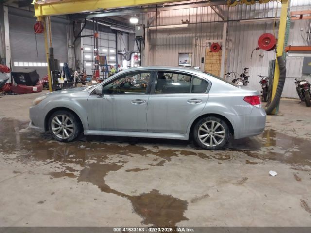 4S3BMCC65E3014061 Subaru Legacy 2.5i Premium