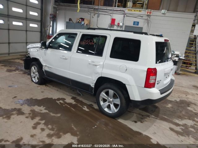 1C4NJRFB1FD105292 Jeep Patriot Latitude