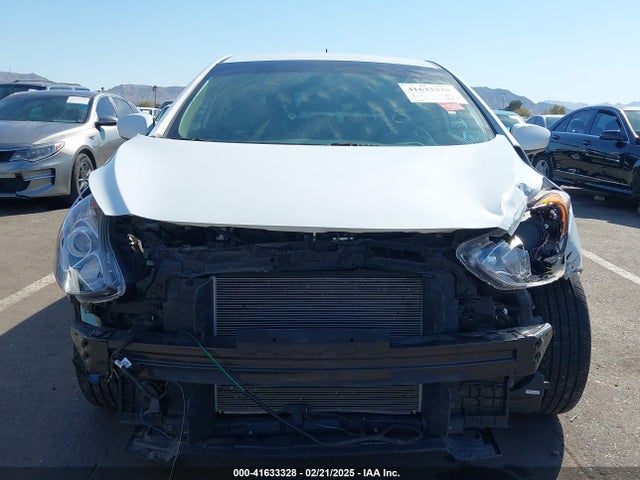 KMHD35LH2GU330020 Hyundai ELANTRA GT