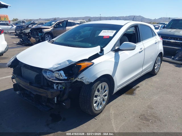 KMHD35LH2GU330020 Hyundai ELANTRA GT