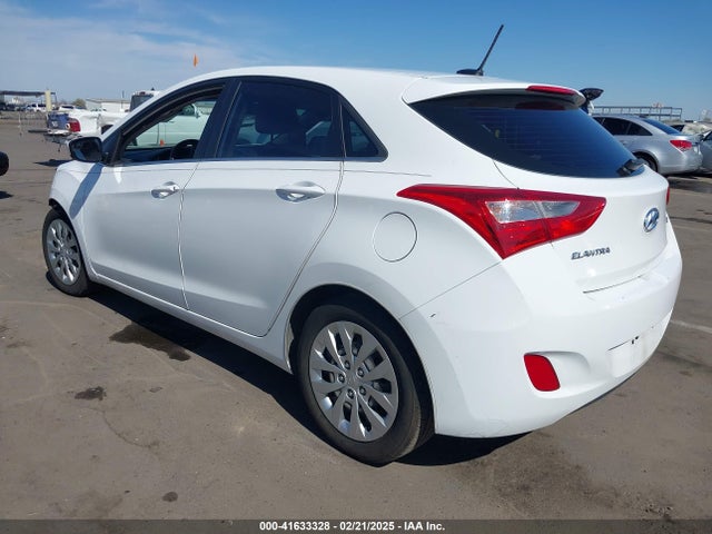 KMHD35LH2GU330020 Hyundai ELANTRA GT