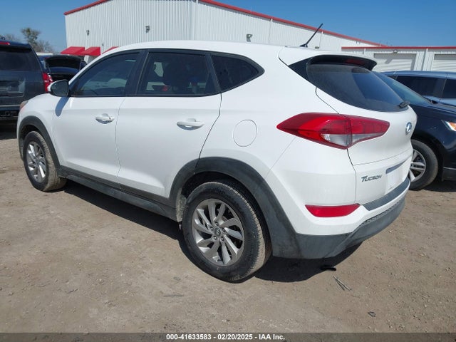 KM8J23A40JU669361 Hyundai TUCSON SE