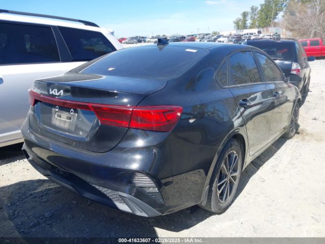 3KPF24ADXPE507325 KIA Forte Lxs
