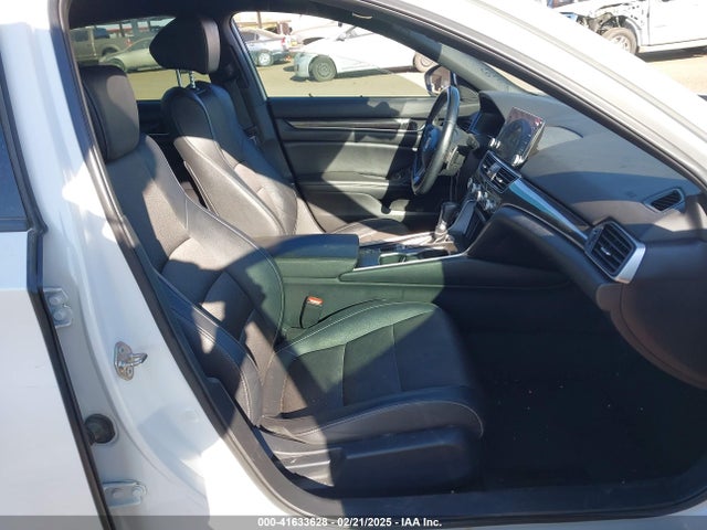 1HGCV1F32KA173670 Honda Accord Sport