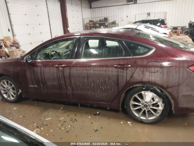 3FA6P0LU8HR251046 Ford Fusion Hybrid Se