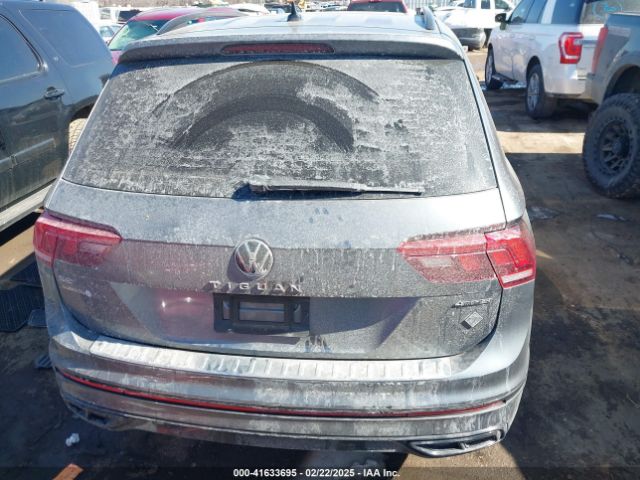 3VV8B7AX4NM117877 Volkswagen Tiguan 2.0t Se R-line Black