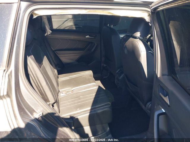 3VV8B7AX4NM117877 Volkswagen Tiguan 2.0t Se R-line Black
