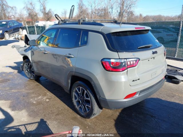 3C4NJDAB9KT734409 Jeep Compass Upland Edition 4x4