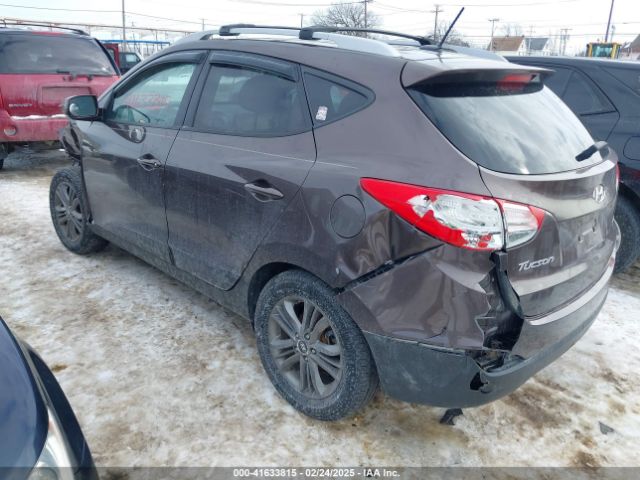 KM8JUCAG7FU972729 Hyundai TUCSON SE