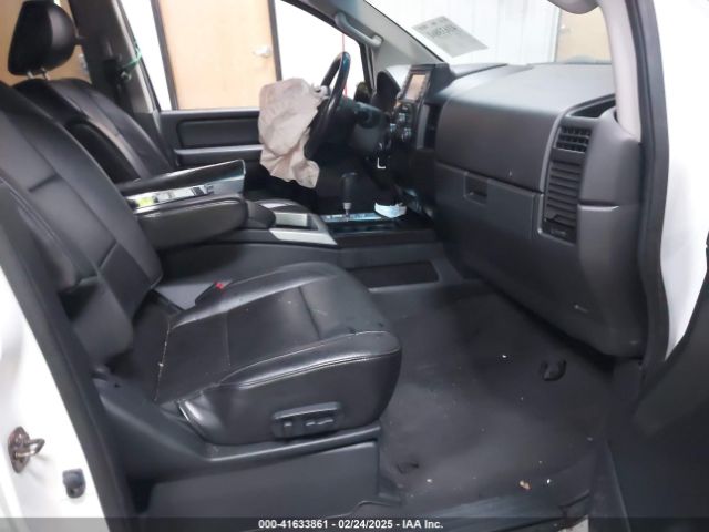 1N6AA0EC1EN504617 Nissan Titan Sl