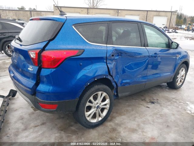 1FMCU9GD1KUA57846 Ford ESCAPE SE