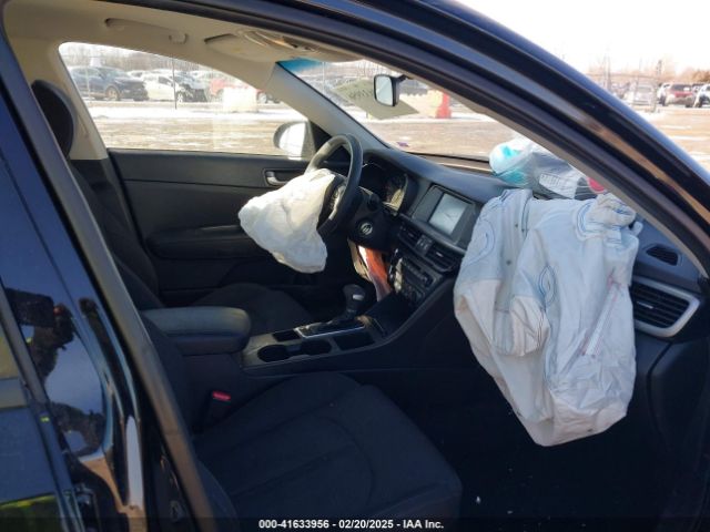 5XXGT4L38JG268362 KIA Optima Lx