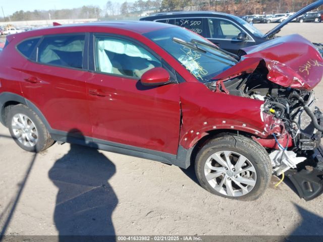 KM8J2CA46KU023517 Hyundai TUCSON SE