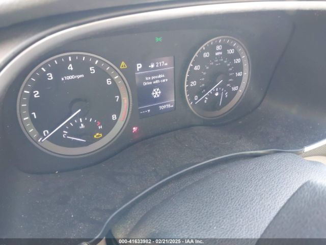 KM8J2CA46KU023517 Hyundai TUCSON SE